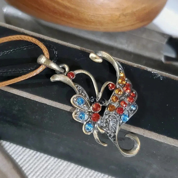 Fashion Jewelry Jewelry - Rustic Antique Bronze Rhinestones Art Nouveau Pendant Necklace Vegan Leather